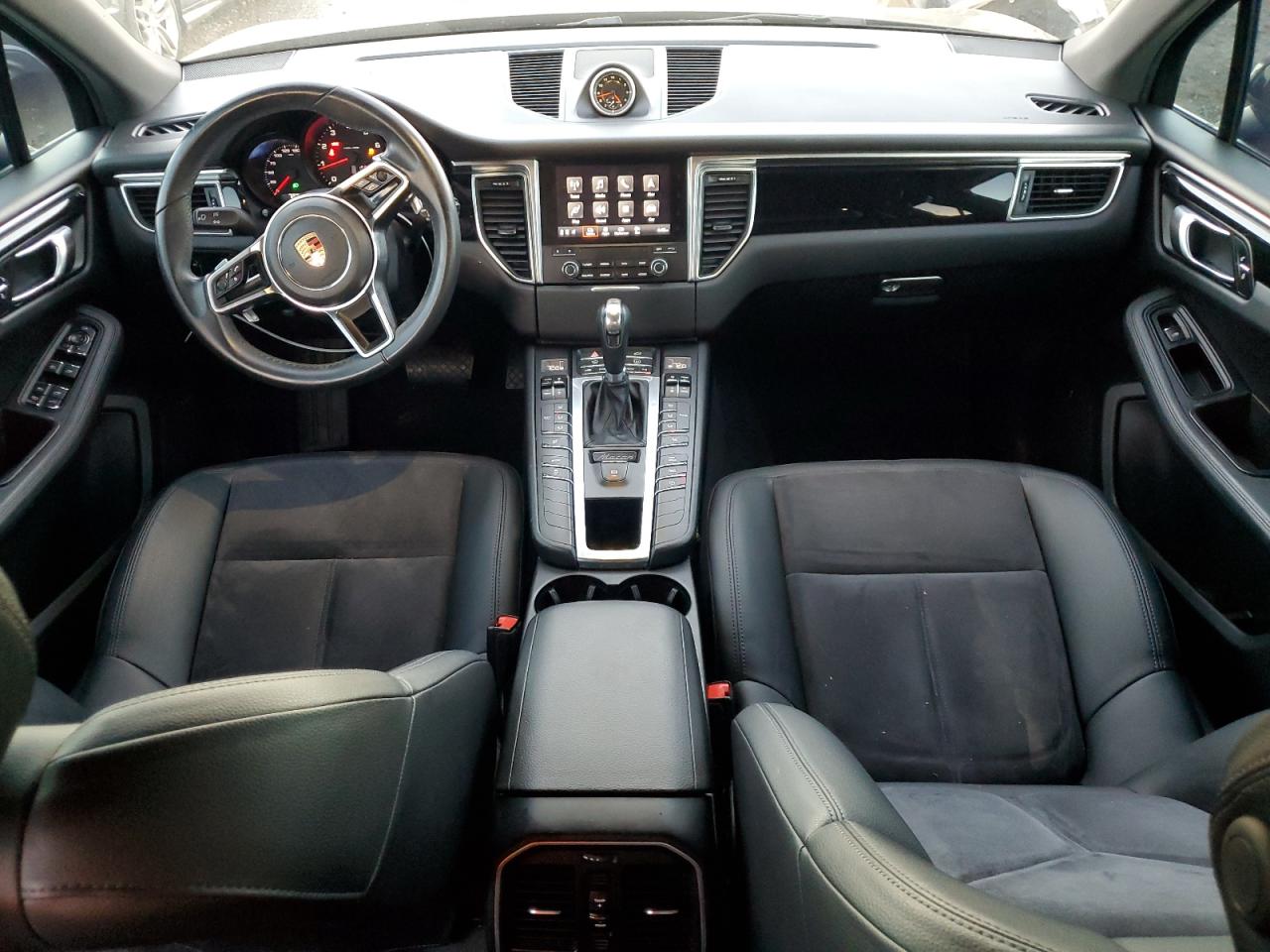 Porsche Macan Image 5