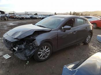  Salvage Mazda 3