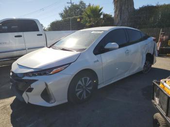  Salvage Toyota Prius