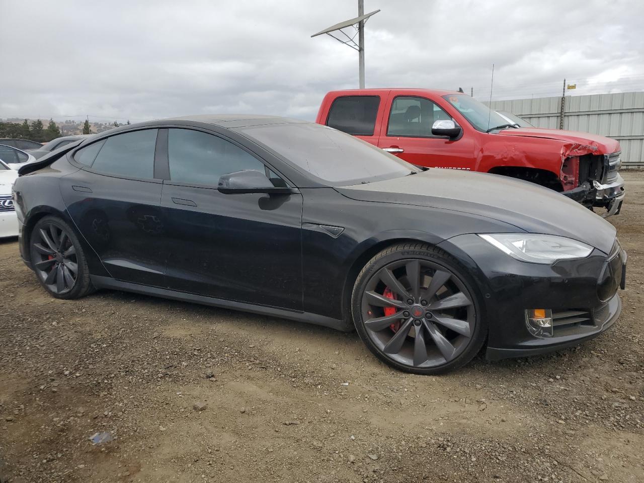 Tesla Model S Image 4