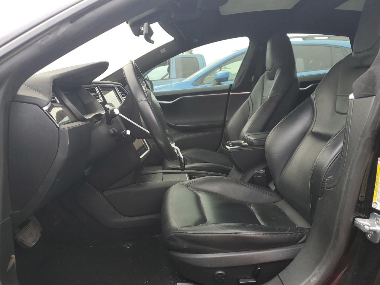 Tesla Model S Image 9