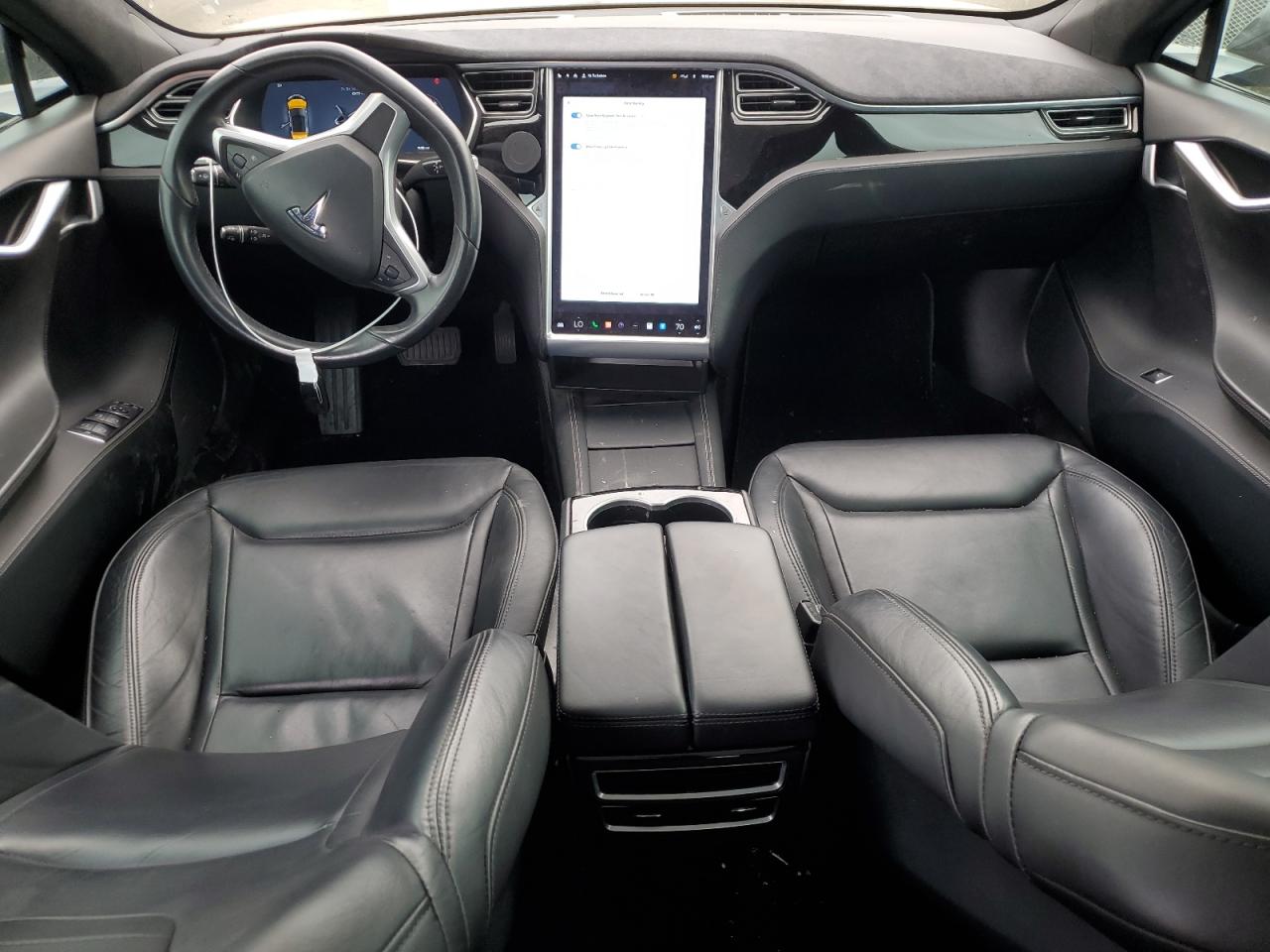 Tesla Model S Image 10
