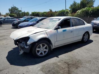  Salvage Nissan Altima