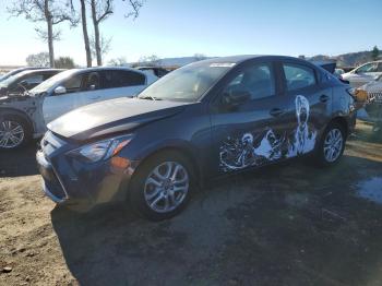  Salvage Toyota Yaris