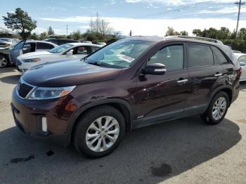  Salvage Kia Sorento