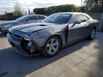  Salvage Dodge Challenger