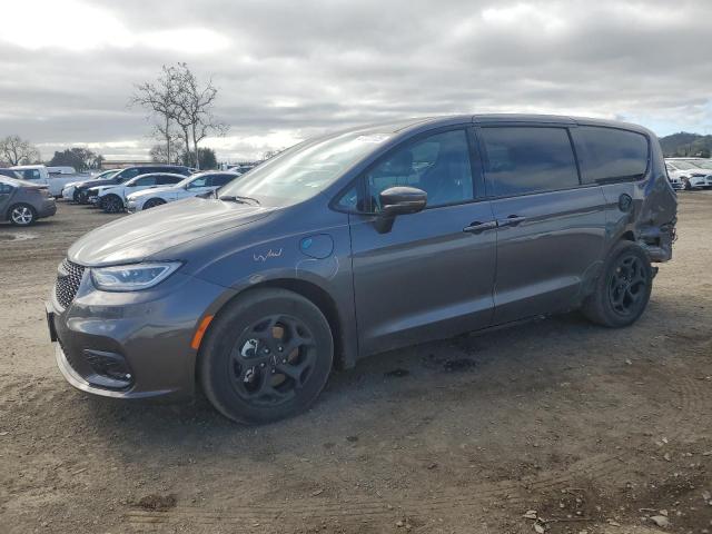  Salvage Chrysler Pacifica