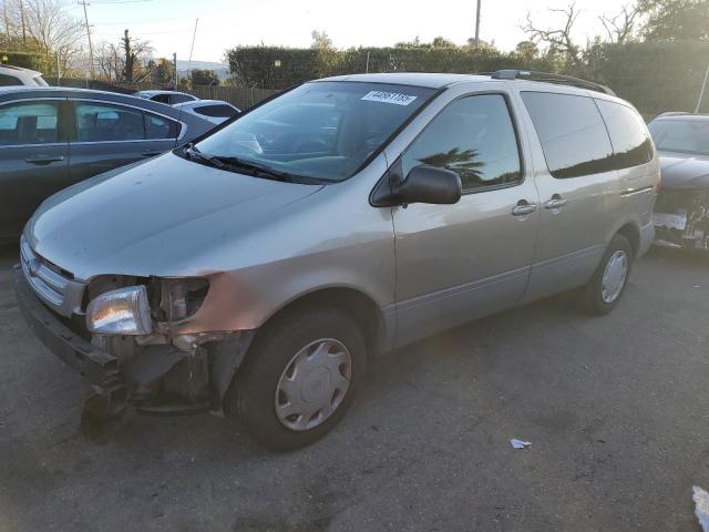  Salvage Toyota Sienna