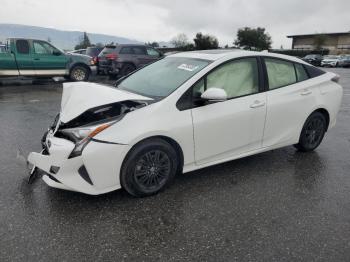  Salvage Toyota Prius