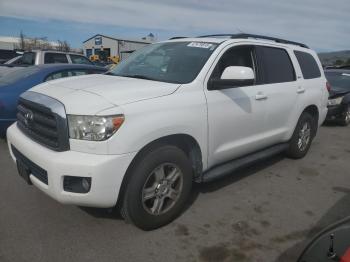  Salvage Toyota Sequoia