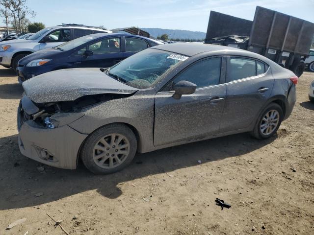  Salvage Mazda 3