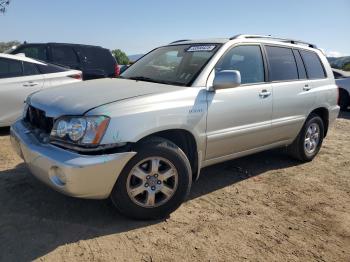 Salvage Toyota Highlander