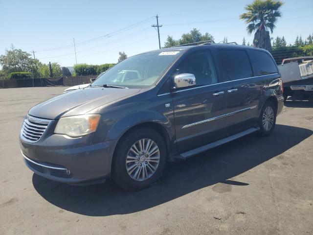  Salvage Chrysler Minivan