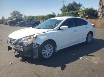  Salvage Nissan Altima