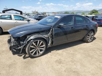 Salvage Jaguar XF