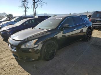  Salvage Nissan Maxima