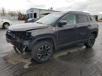  Salvage Jeep Compass