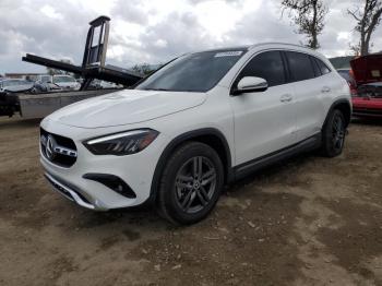  Salvage Mercedes-Benz GLA