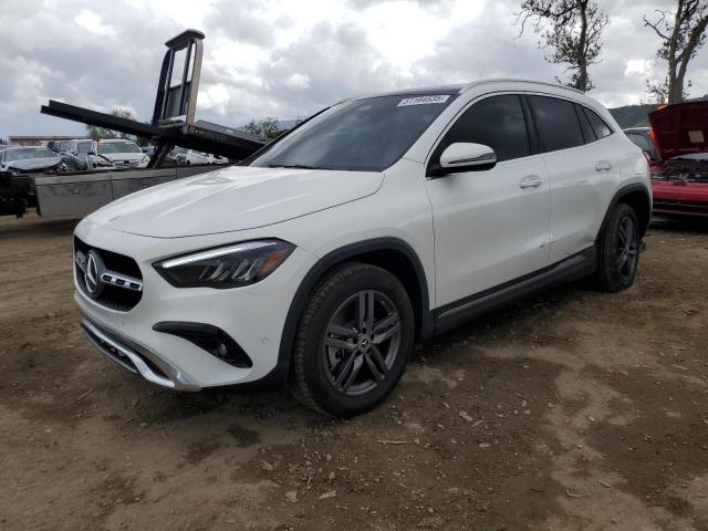  Salvage Mercedes-Benz GLA