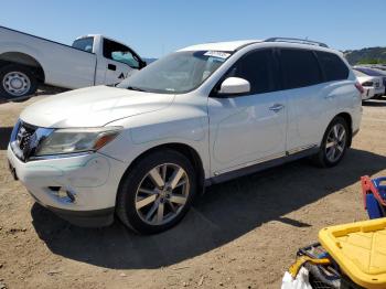  Salvage Nissan Pathfinder