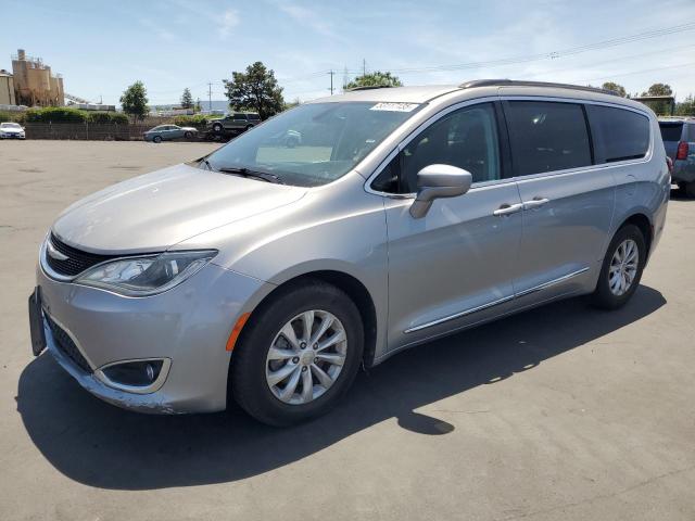  Salvage Chrysler Pacifica