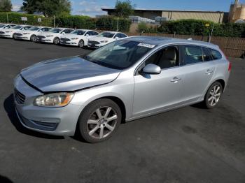  Salvage Volvo V60