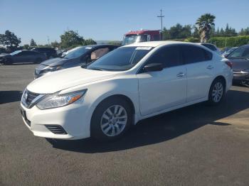  Salvage Nissan Altima