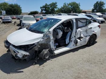  Salvage Nissan Versa