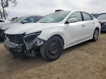  Salvage Nissan Altima