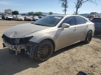  Salvage Lexus Es