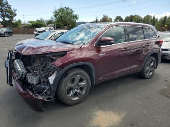  Salvage Toyota Highlander