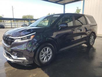  Salvage Kia Carnival