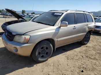  Salvage Toyota Highlander