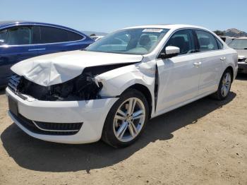  Salvage Volkswagen Passat