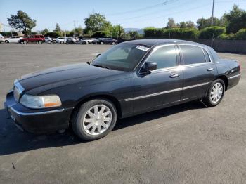  Salvage Lincoln Towncar