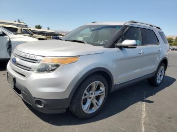  Salvage Ford Explorer