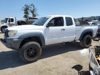  Salvage Toyota Tacoma