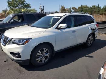  Salvage Nissan Pathfinder