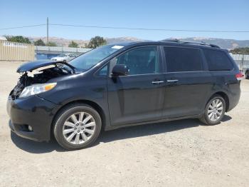  Salvage Toyota Sienna