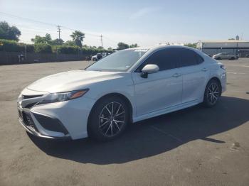  Salvage Toyota Camry