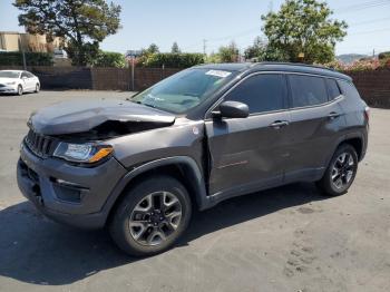 Salvage Jeep Compass