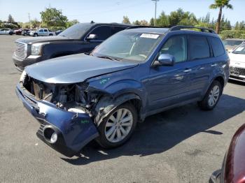  Salvage Subaru Forester