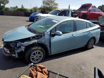  Salvage Toyota Prius
