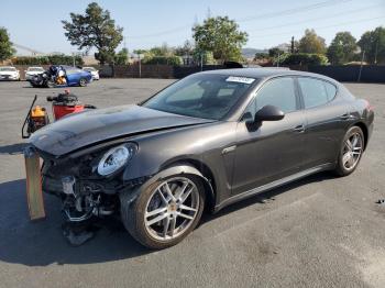  Salvage Porsche Panamera