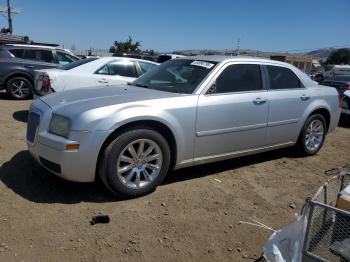  Salvage Chrysler 300