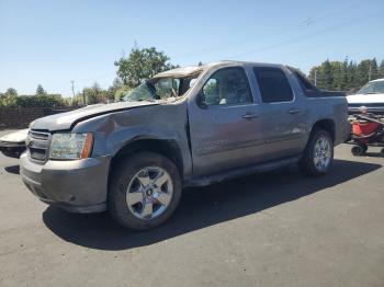  Salvage Chevrolet Avalanche
