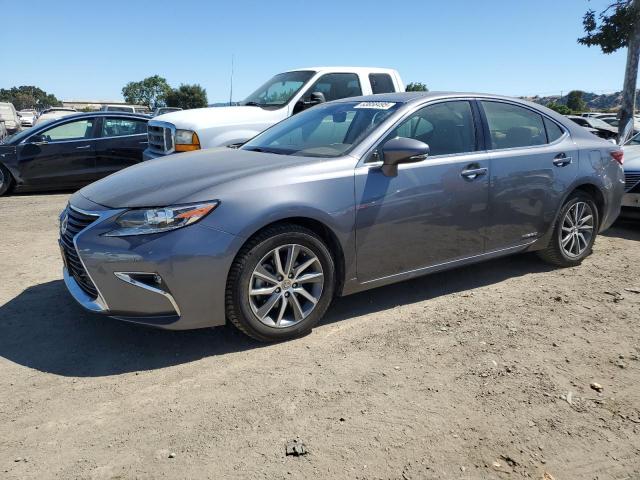  Salvage Lexus Es