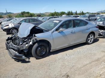  Salvage Lexus Es