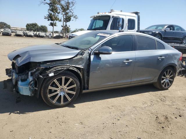  Salvage Volvo S60