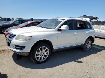  Salvage Volkswagen Touareg